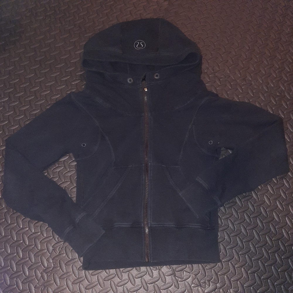 Lululemon Scuba sweater